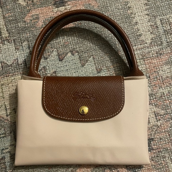 Longchamp Handbags - Longchamp Le Pliage